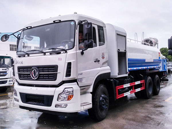 東風(fēng)天龍16立方綠化噴灑車裝40米噴霧炮